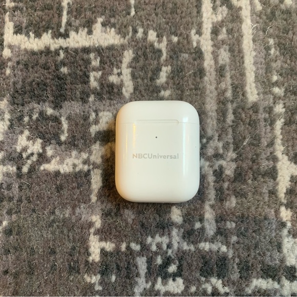 APPLE - Air pods case - Picture 3 of 4